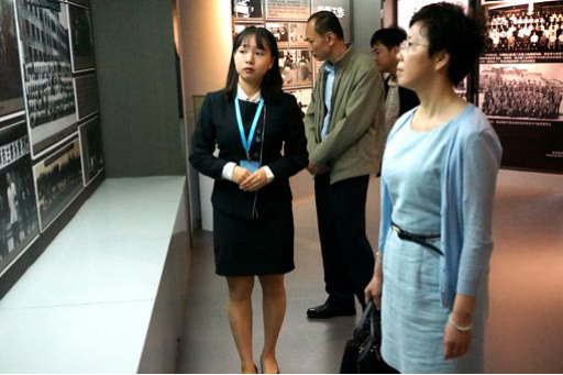 海南省气象局副局长熊亚丽一行参观校史馆-南京信息工程大学校史馆