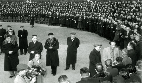 1963年3月10日，毛泽东等党和国家领导人接见参加全国农业科学技术工作会议的气象代表团.jpg